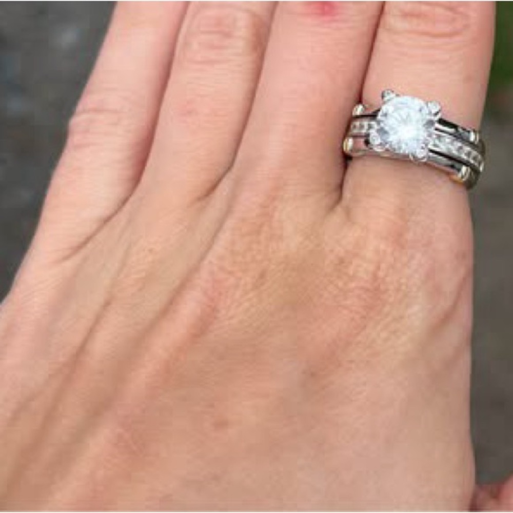 Stunning Silver and Gold Women's Ring
